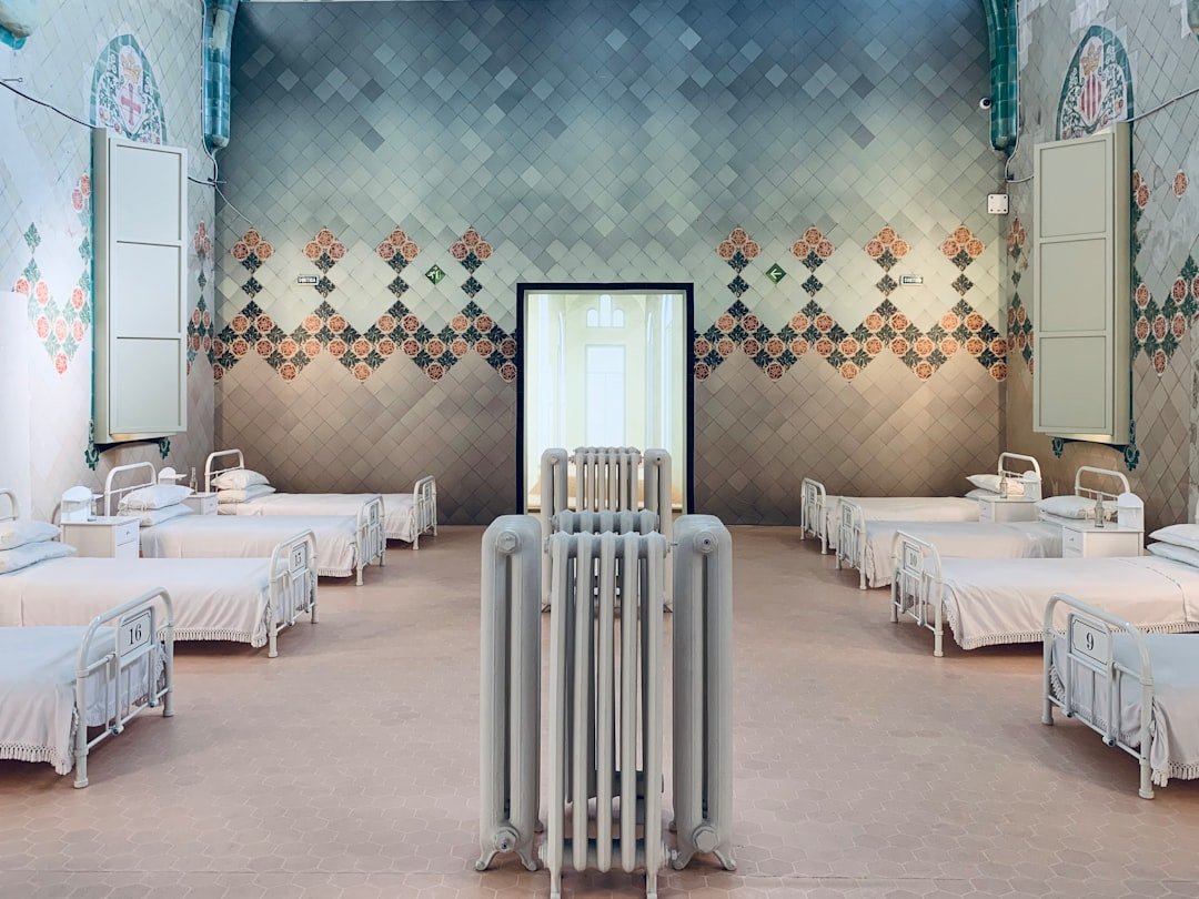 Director of Nursing salary in Barcelona - Photo by Ante Hamersmit on Unsplash