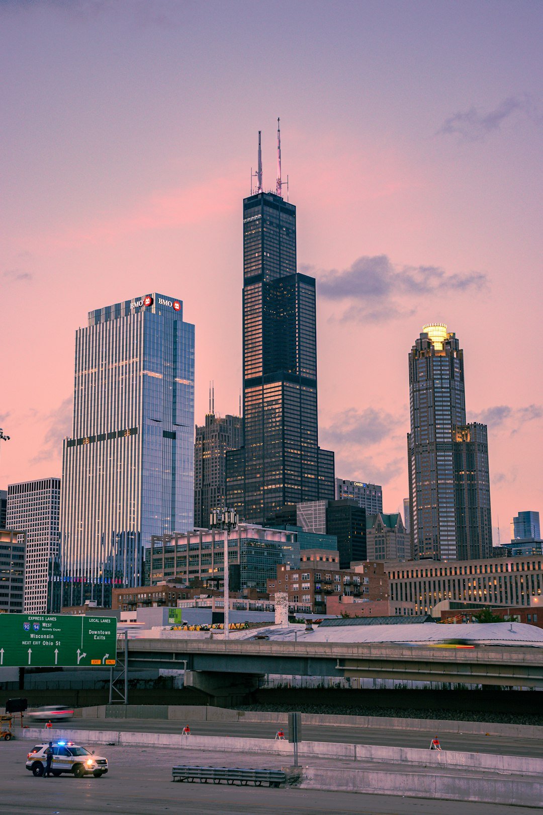 Nurse Practitioner salary in Chicago - Photo by Gael D on Unsplash