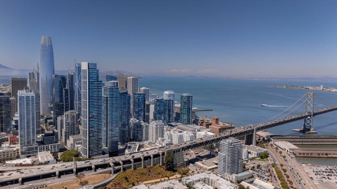 Registered Nurse salary in San Francisco - Photo by Mazin Omron on Unsplash