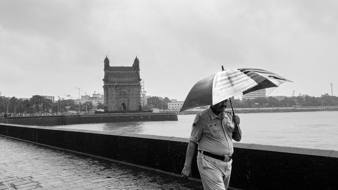 Travel Nurse salary in Mumbai - Photo by Yahya Gopalani on Unsplash